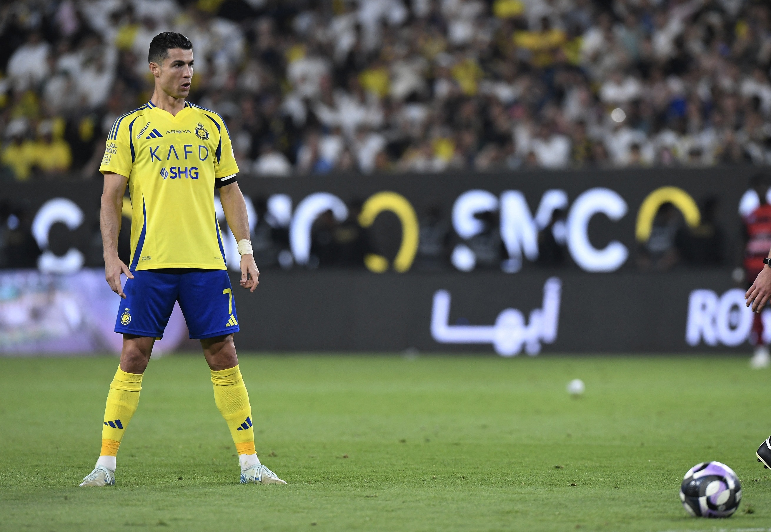 魏登费勒:我和梅西、莱万、伊瓜因都交过手,但C罗脱颖而出 魏登费勒:我和梅西、莱万、伊瓜因都交过手,但C罗脱颖而出