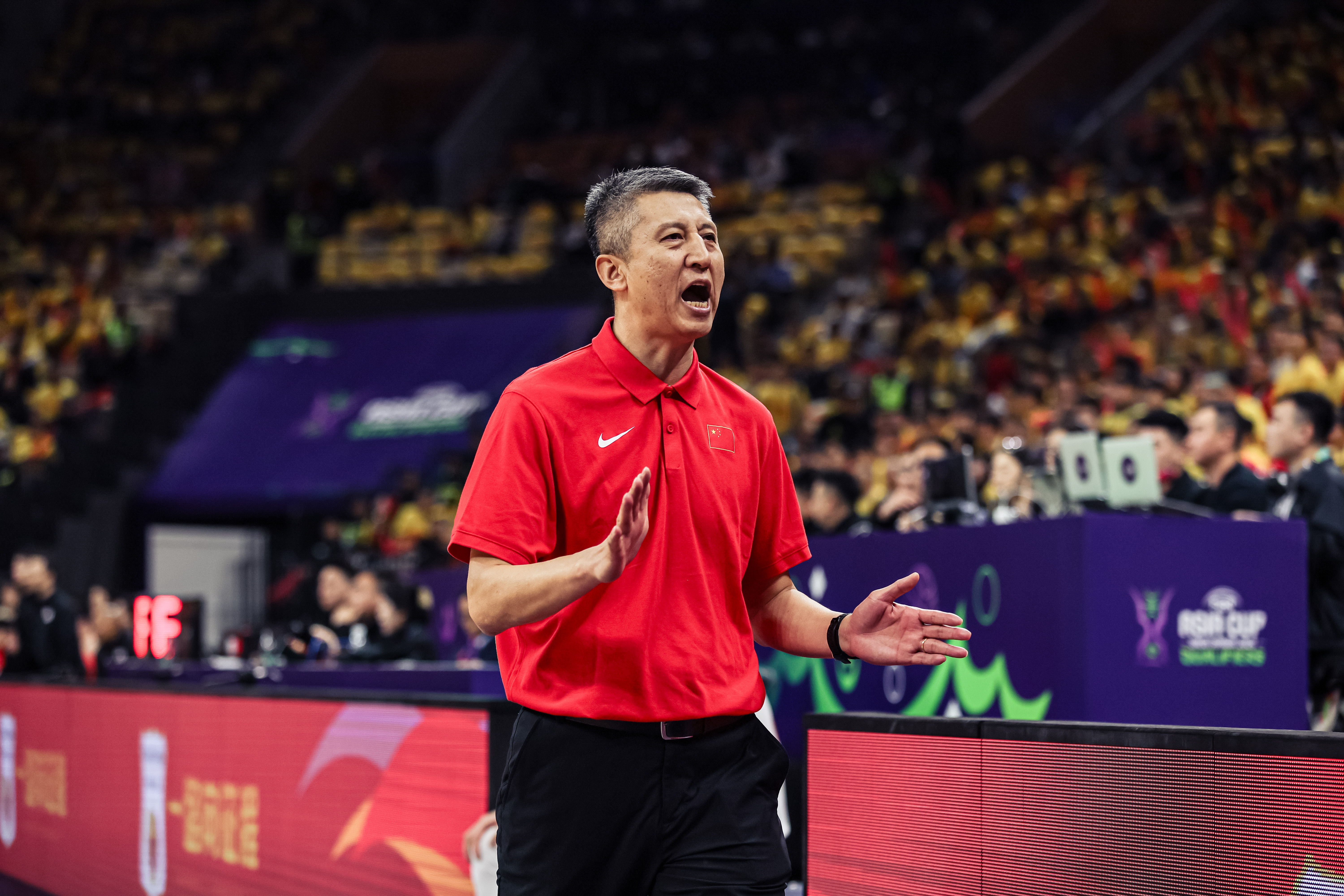 媒体人:亚洲篮球层面 郭指导显然更相信防守至上&高强度逼抢围堵 媒体人:亚洲篮球层面 郭指导显然更相信防守至上&高强度逼抢围堵