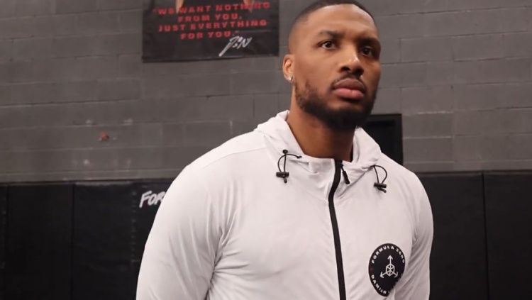 利拉德:科技在进步 跟腱撕裂手术3个月后我已经能下地走路了 利拉德:科技在进步 跟腱撕裂手术3个月后我已经能下地走路了