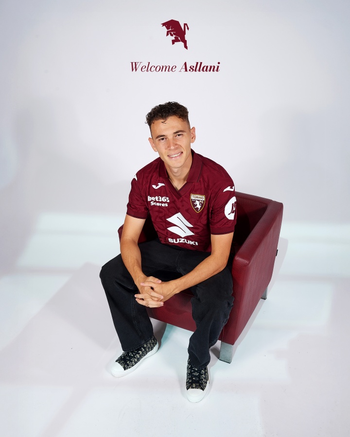 官方:国米中场阿斯拉尼租借加盟都灵,含1200万欧选择买断条款 官方:国米中场阿斯拉尼租借加盟都灵,含1200万欧选择买断条款