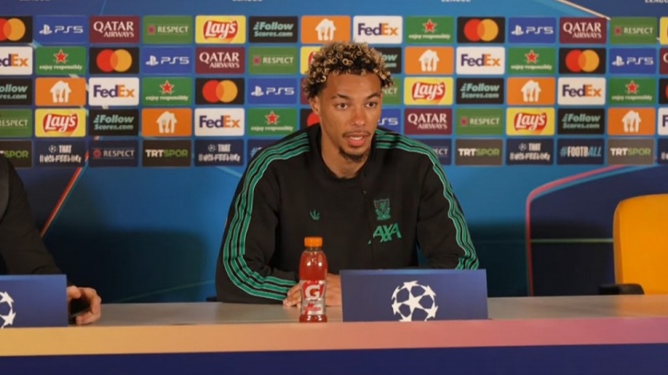 埃基蒂克:我可以和伊萨克一起踢球 斯洛特给了我很大的自由 埃基蒂克:我可以和伊萨克一起踢球 斯洛特给了我很大的自由